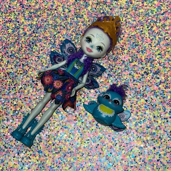Enchantimals PATTER PEACOCK 6 Inch Doll & 2 Inch Pet Flap Bird - Picture 8 of 9
